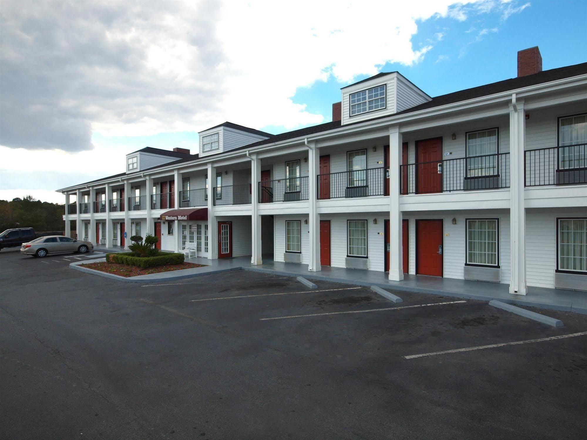 Western Motel Fitzgerald Exterior foto